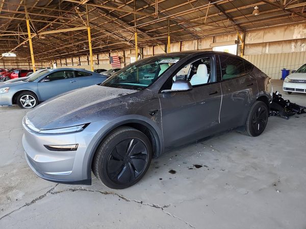 2026 TESLA MODEL Y