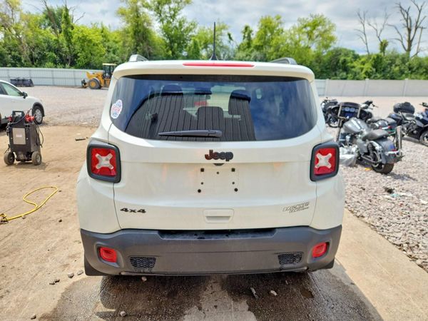 2023 JEEP RENEGADE LATITUDE 4X4