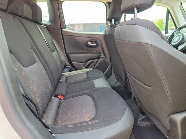 2023 JEEP RENEGADE LATITUDE 4X4