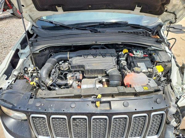 2023 JEEP RENEGADE LATITUDE 4X4