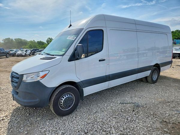 2024 MERCEDES-BENZ SPRINTER 907 (VS30)
