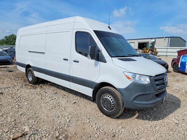 2024 MERCEDES-BENZ SPRINTER 907 (VS30)