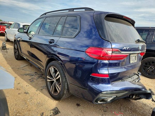 2021 BMW X7