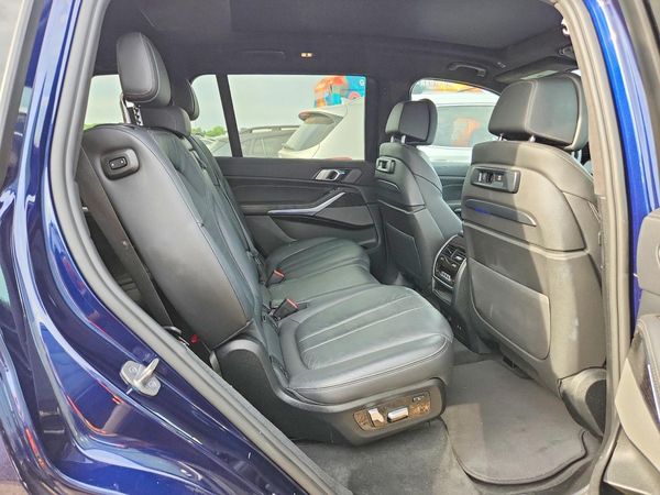 2021 BMW X7