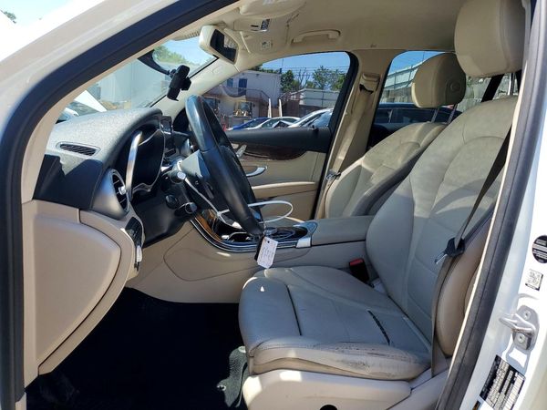 2017 MERCEDES-BENZ GLC GLC300 Base-4M