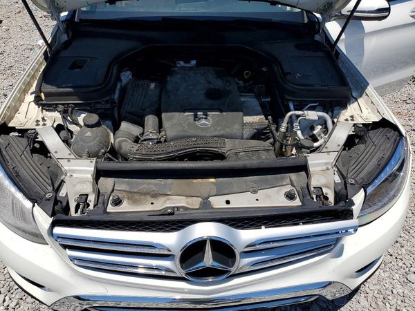 2017 MERCEDES-BENZ GLC GLC300 Base-4M