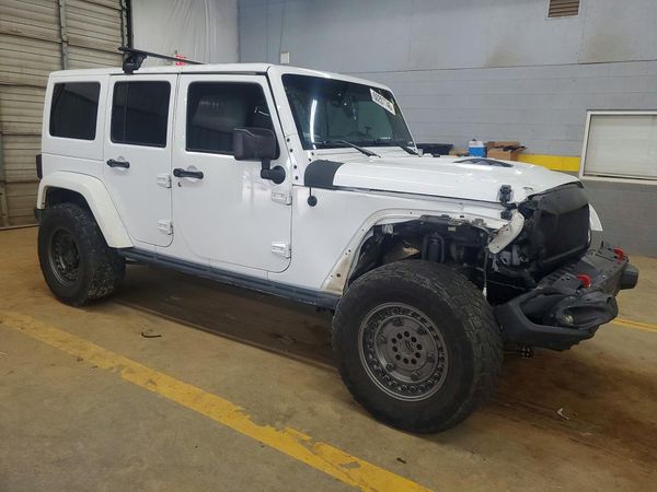 2015 JEEP WRANGLER Rubicon — Passenger 3/4