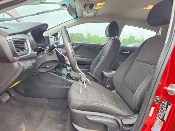 2020 KIA RIO 5-DOOR LX, S