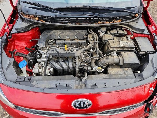 2020 KIA RIO 5-DOOR LX, S