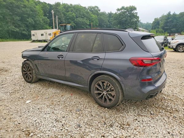 2021 BMW X5 M50i