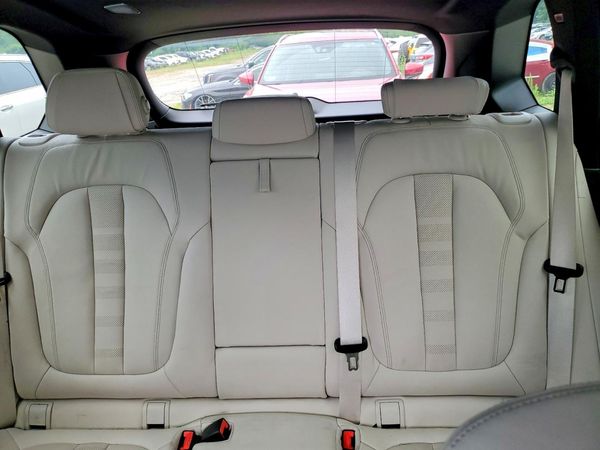 2021 BMW X5 M50i