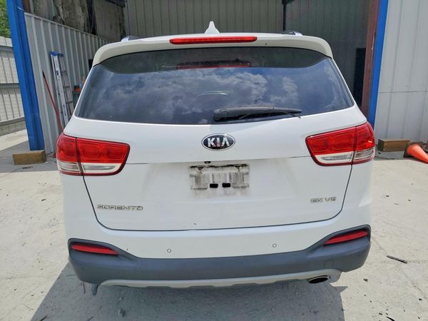 2016 KIA SORENTO EX