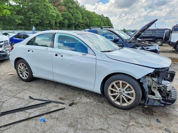 2020 MERCEDES-BENZ A A220-4M