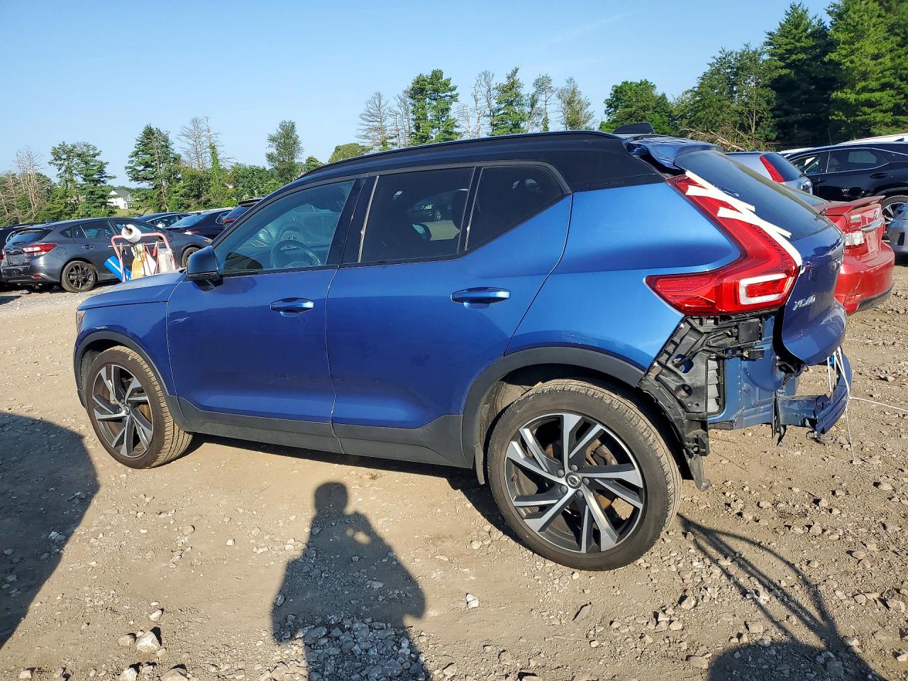 2020 VOLVO XC40 R-Design