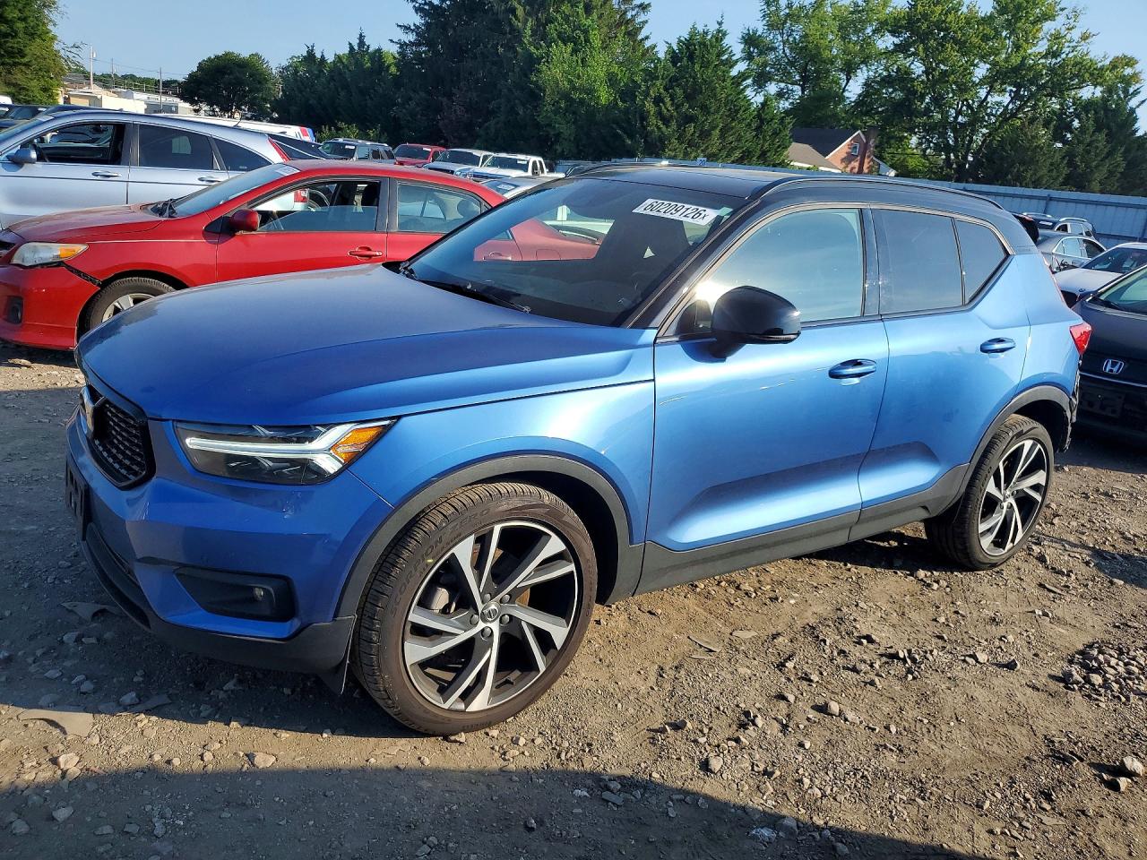 2020 VOLVO XC40 R-Design