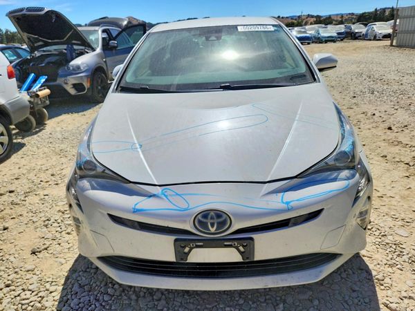 2017 TOYOTA PRIUS