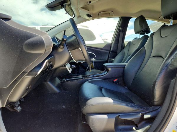 2017 TOYOTA PRIUS