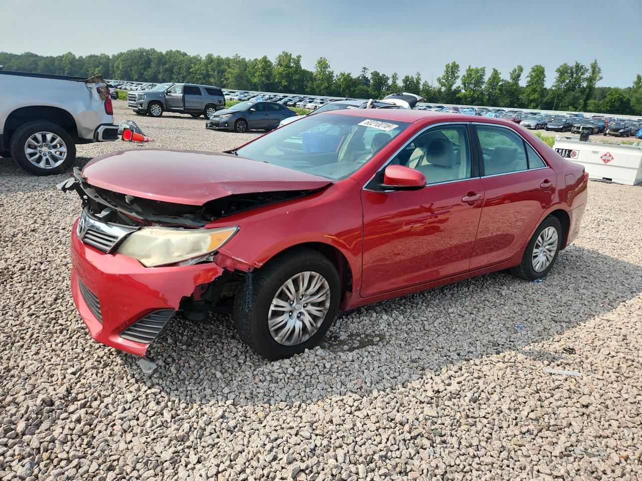 2014 TOYOTA CAMRY