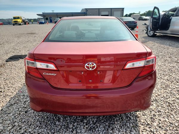 2014 TOYOTA CAMRY