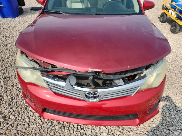 2014 TOYOTA CAMRY