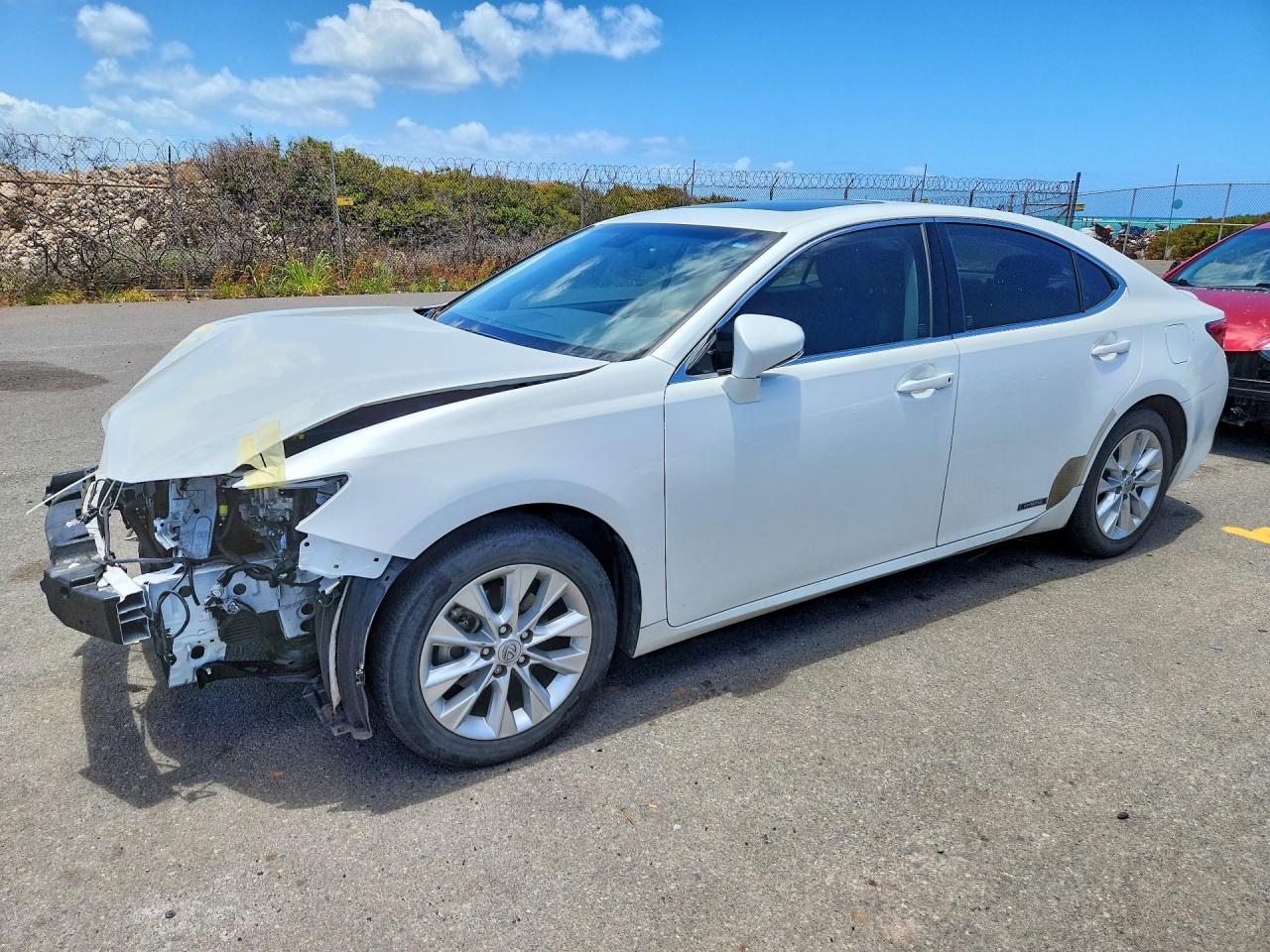 2014 LEXUS ES 300h