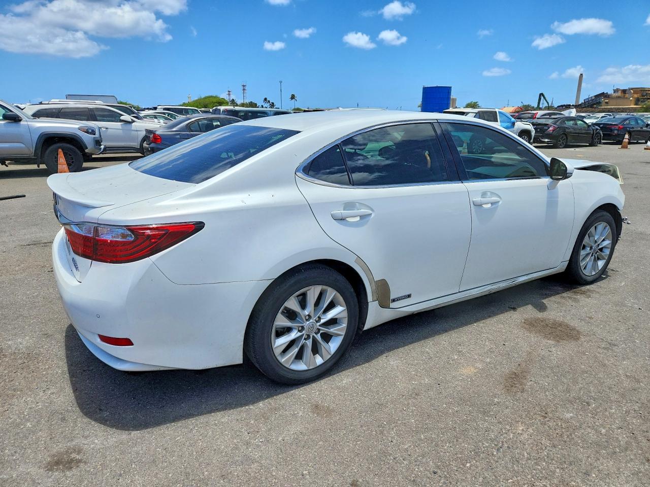 2014 LEXUS ES 300h