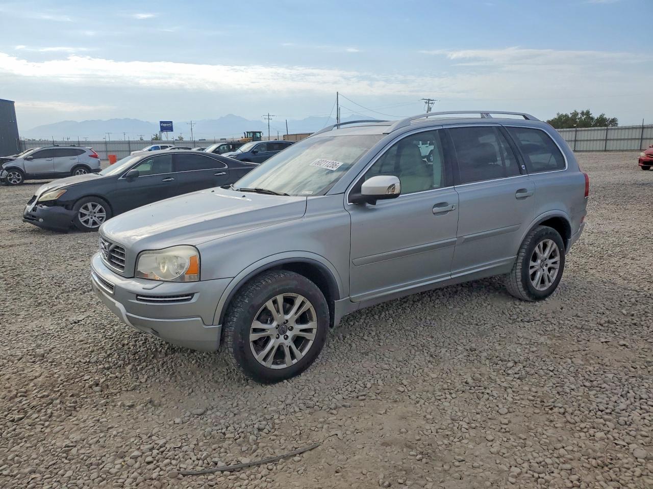 2014 VOLVO XC90