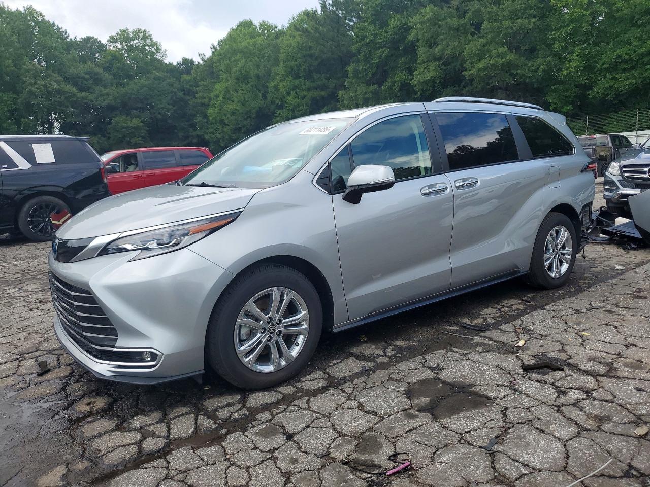 2023 TOYOTA SIENNA