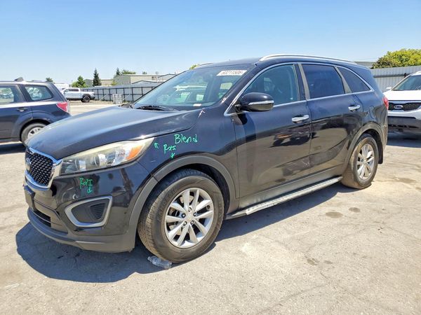 2016 KIA SORENTO L / LX