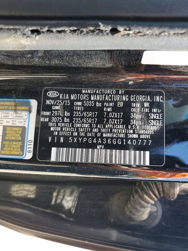 2016 KIA SORENTO L / LX
