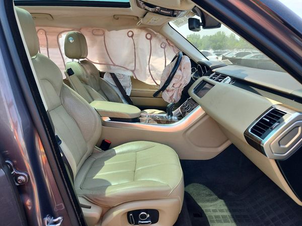 2016 LAND ROVER RANGEROVER HSE — DENT