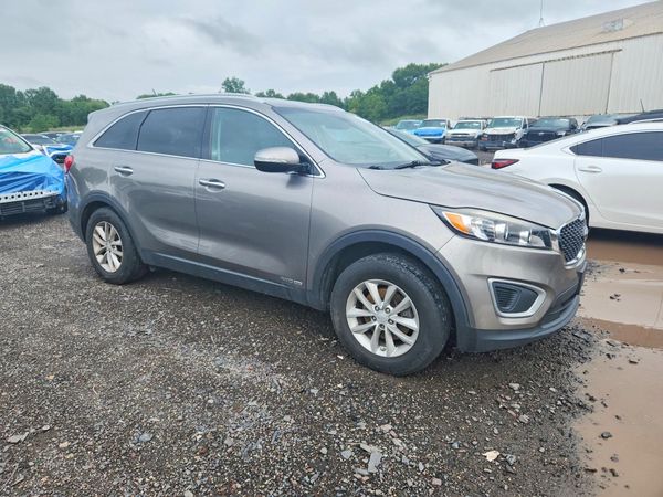 2018 KIA SORENTO L, LX