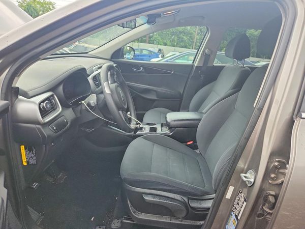 2018 KIA SORENTO L, LX