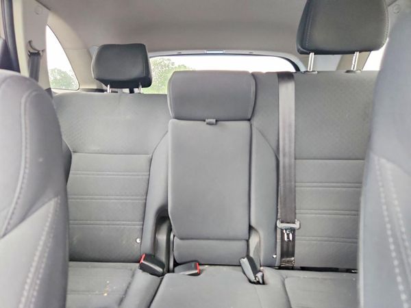 2018 KIA SORENTO L, LX