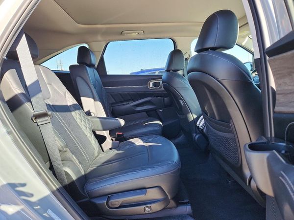2022 KIA SORENTO