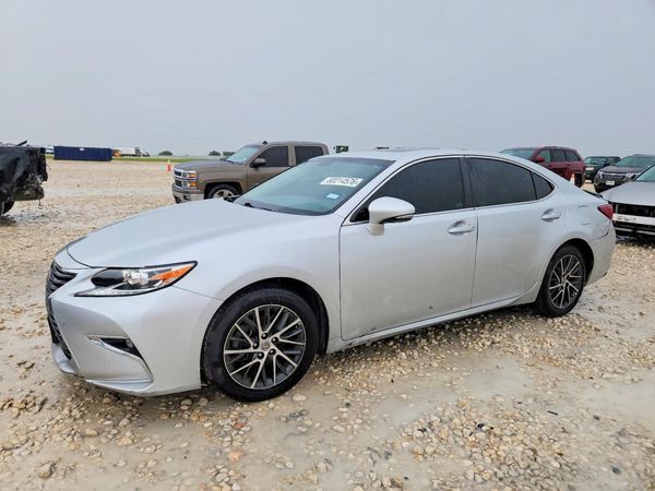 2016 LEXUS ES