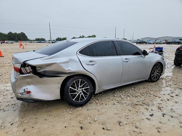 2016 LEXUS ES