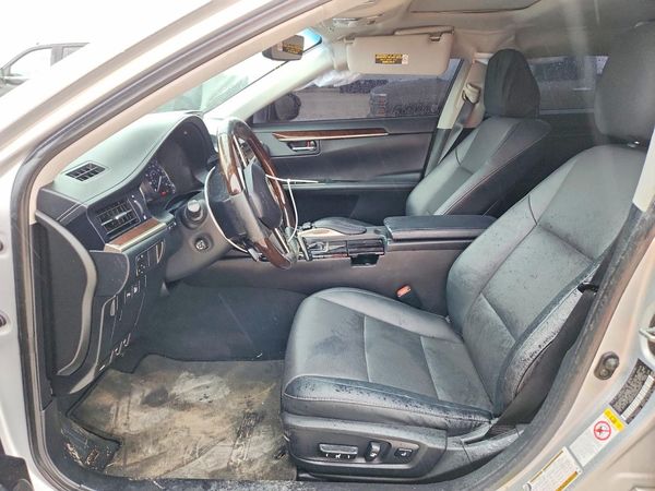 2016 LEXUS ES