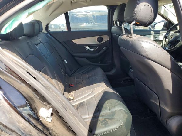 2016 MERCEDES-BENZ C C300