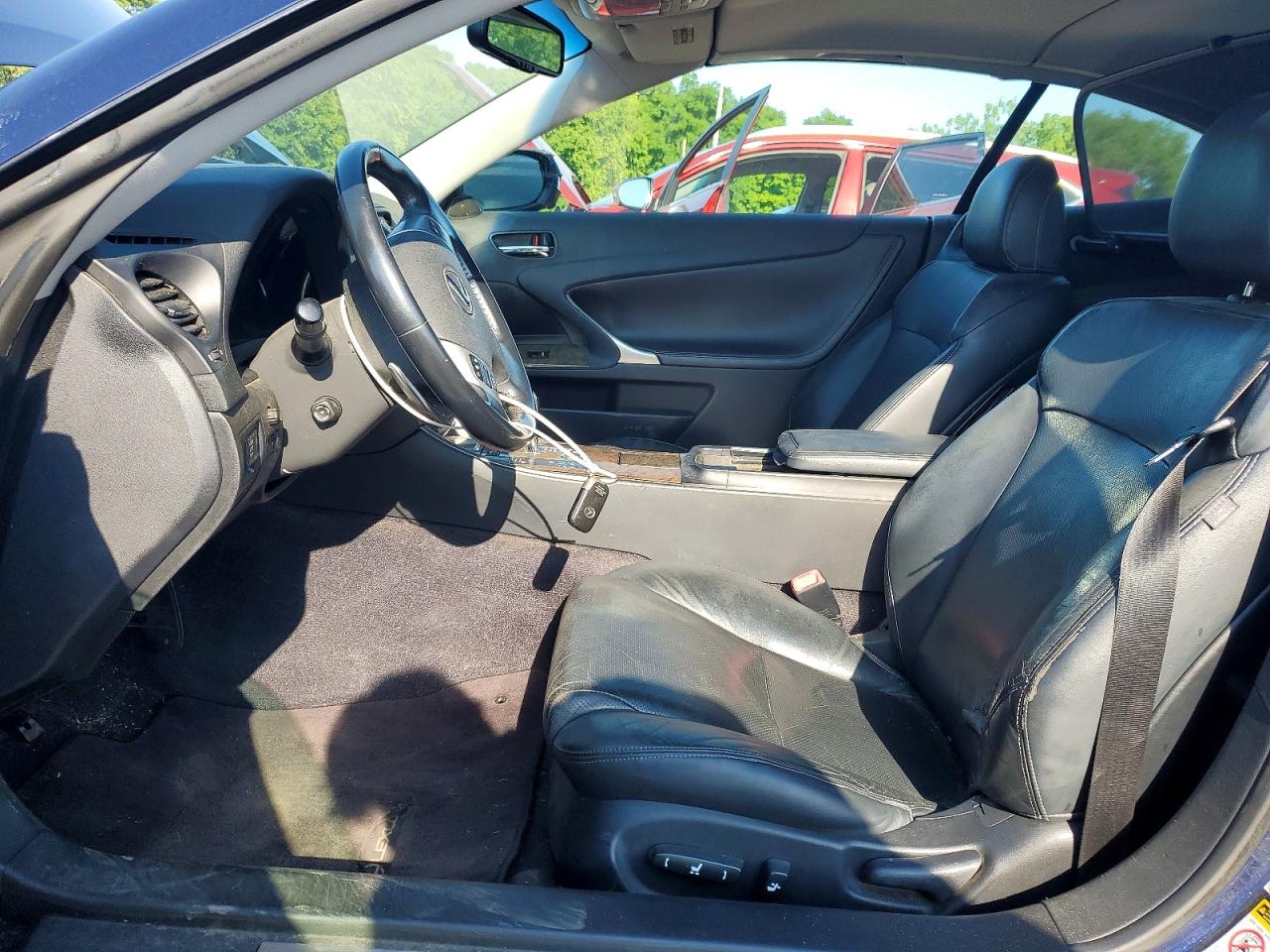 2011 LEXUS IS 250C