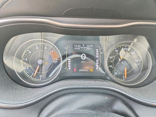 2022 JEEP CHEROKEE