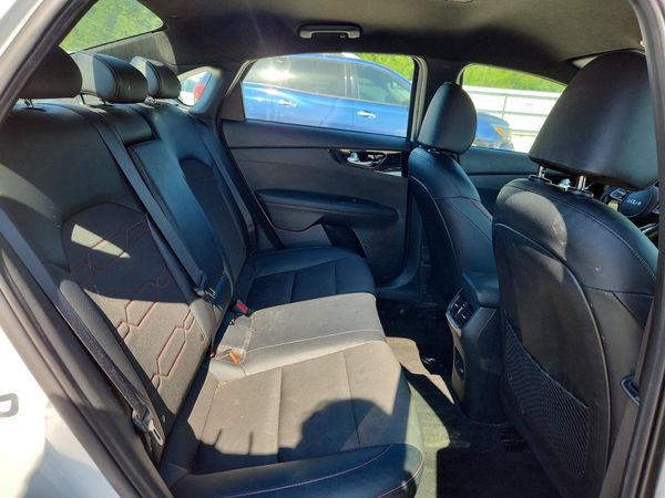 2022 KIA FORTE