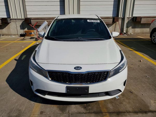 2017 KIA FORTE LX Base