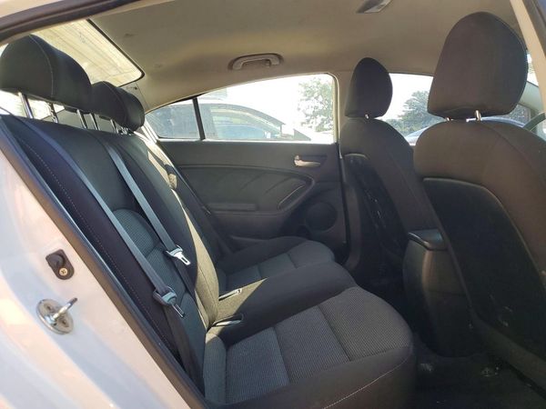 2017 KIA FORTE LX Base