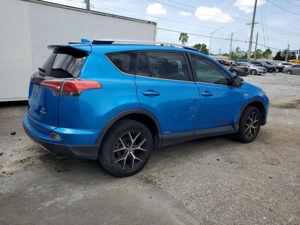 2018 TOYOTA RAV4 SE