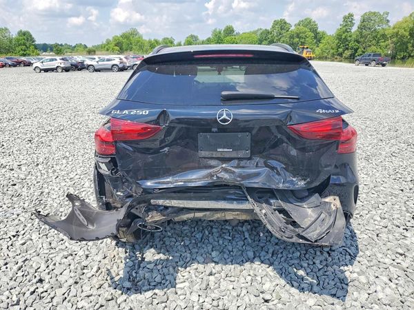 2025 MERCEDES-BENZ 300 GLA 250 4MATIC