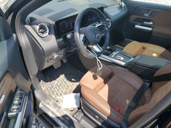 2025 MERCEDES-BENZ 300 GLA 250 4MATIC