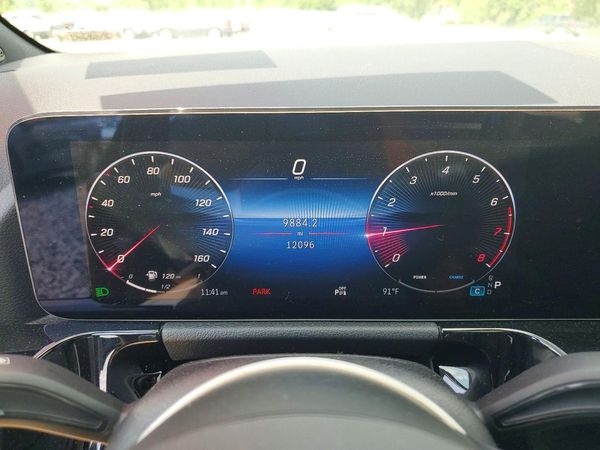 2025 MERCEDES-BENZ 300 GLA 250 4MATIC