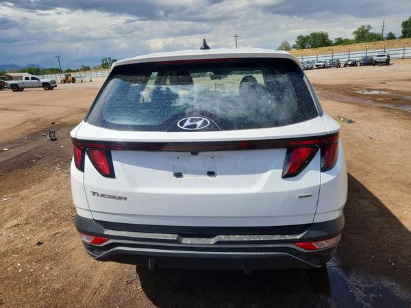 2024 HYUNDAI TUCSON SE
