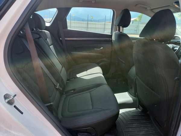 2024 HYUNDAI TUCSON SE